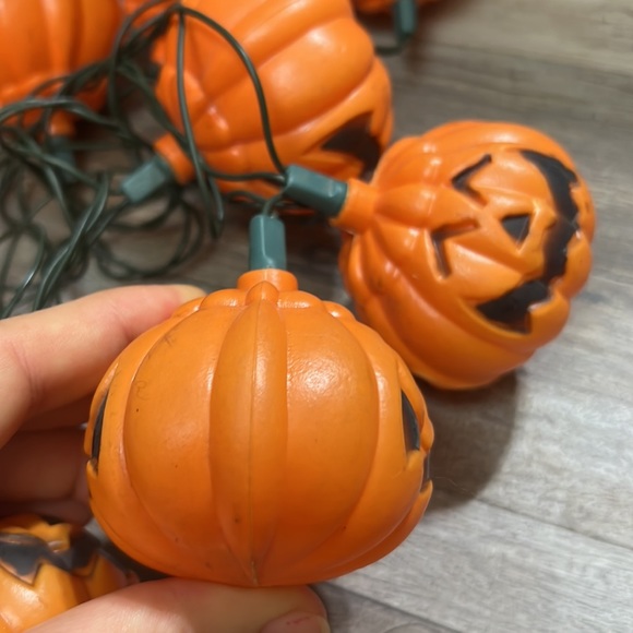 Halloween pumpkin 🎃 lights 10 blinking vintage retro orange 2.5” each outdoors - Picture 8 of 8